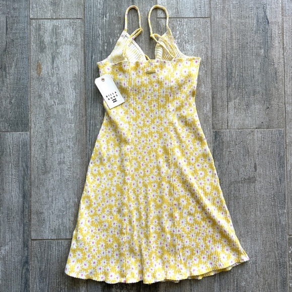 ๐ฅ๐ฅBILLABONG - SUNNY GARDEN RIB KNIT DRESS๐ฅ๐ฅ - Picture 8 of 8